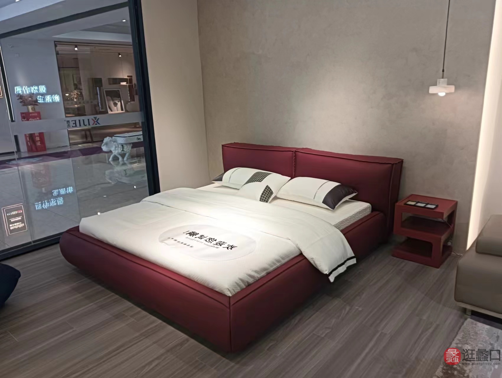蠡口家具城茜杰软体家具卧室头层牛皮床qj010
