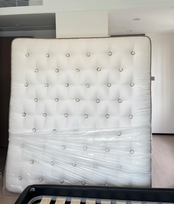 蠡口家具城床垫清洗大揭秘：除了晒太阳，床垫上的脏东西还能这样彻底清理！