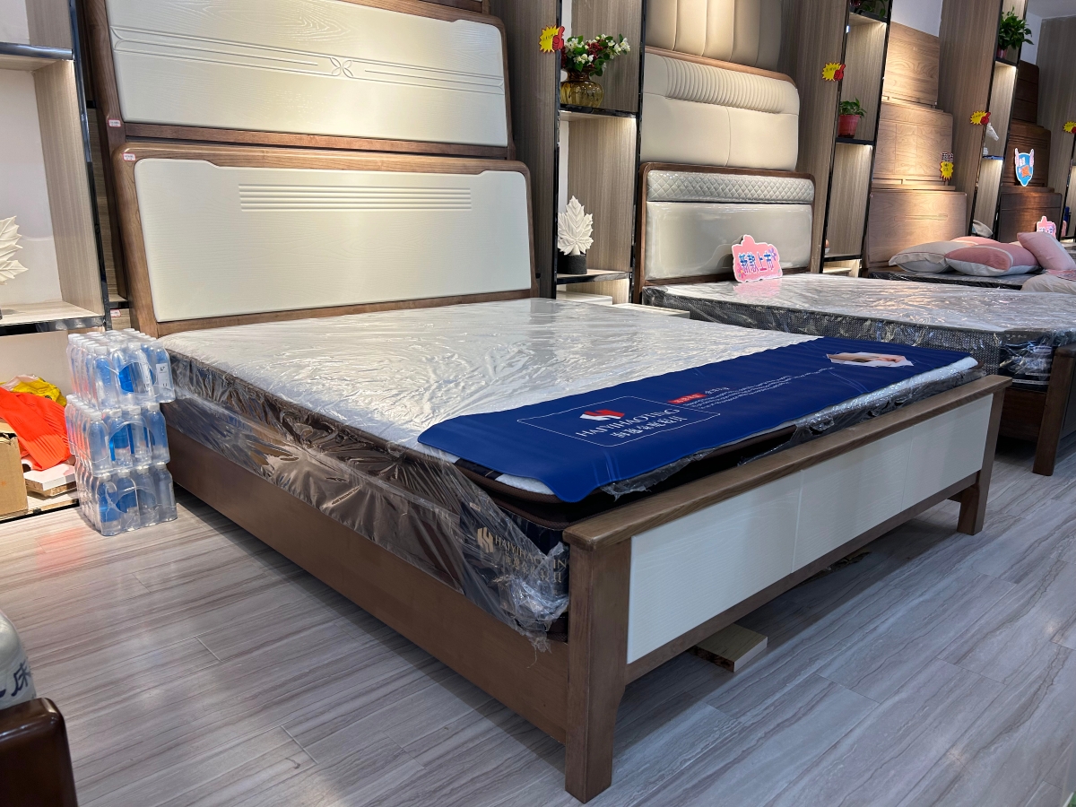 馨梦家具 现代风格白蜡木床3190029