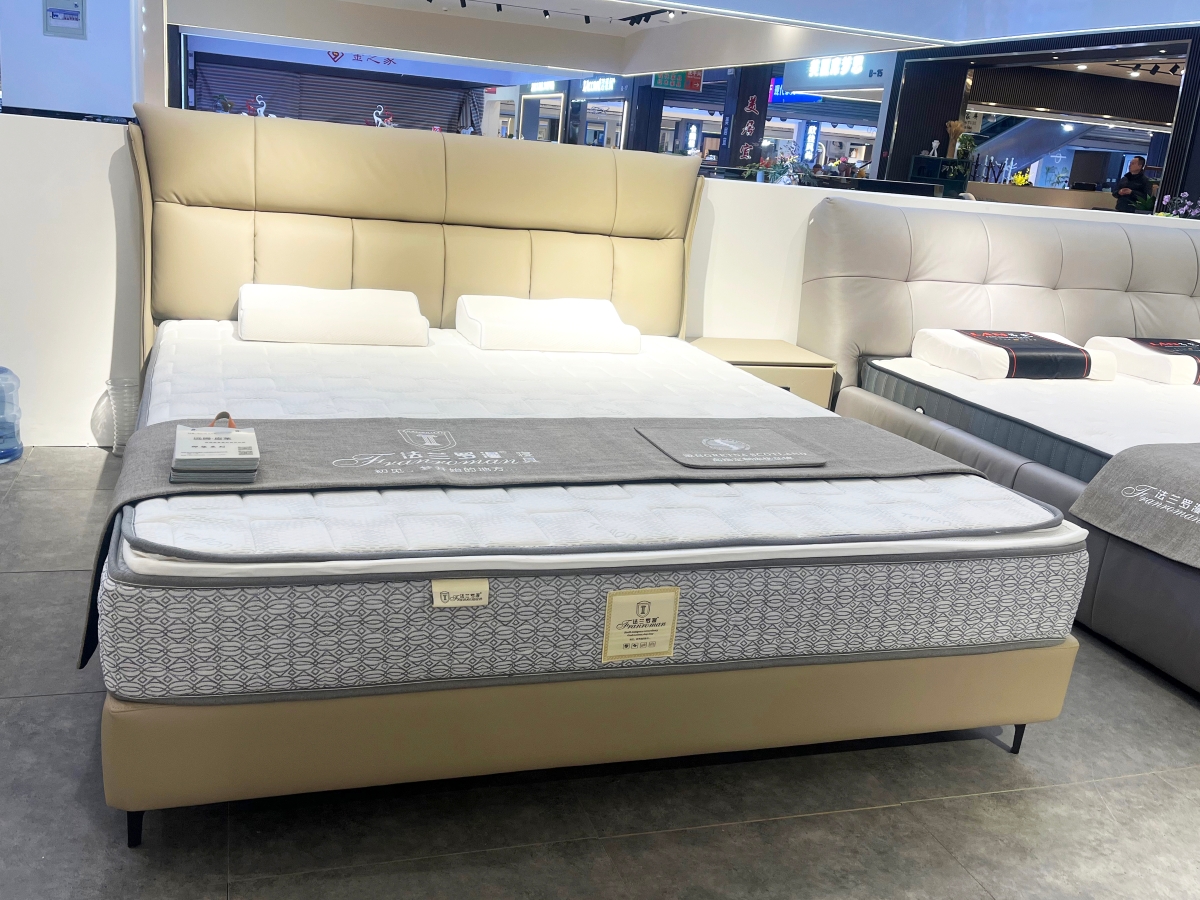 金嘉仕软体家具 轻奢风格真皮/布艺床2900008
